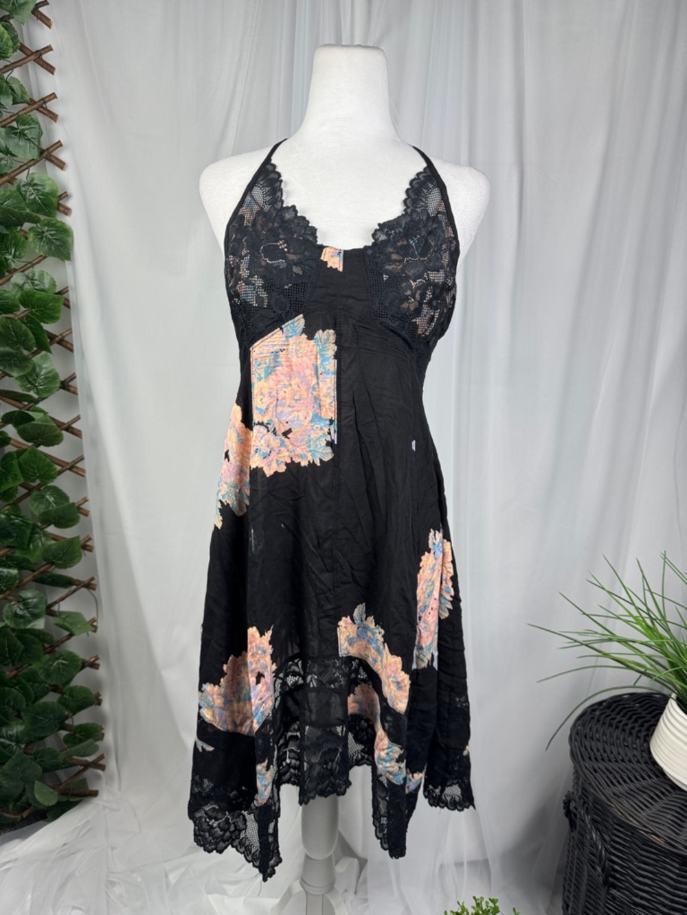 Black Floral Lace-Trim Halter Mini Dress